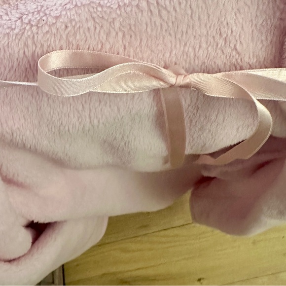 Classic Elements Soft Pink Robe - Picture 5 of 5